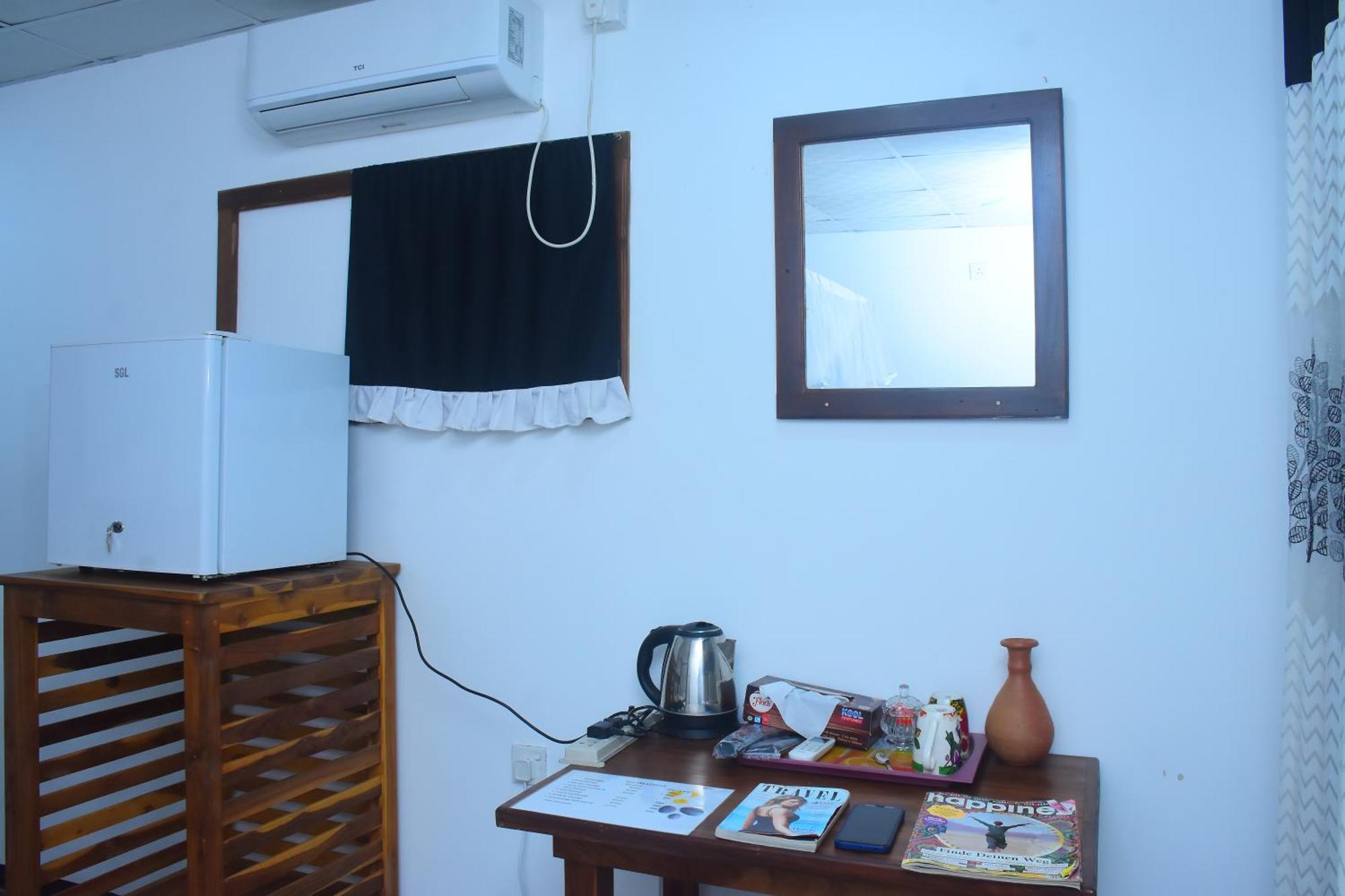 Silent River Cottage Udawalawe Bagian luar foto