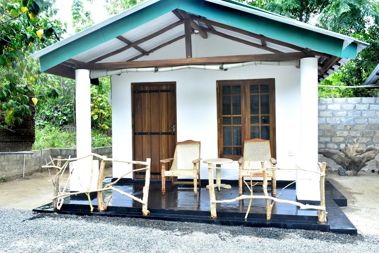 Silent River Cottage Udawalawe Bagian luar foto