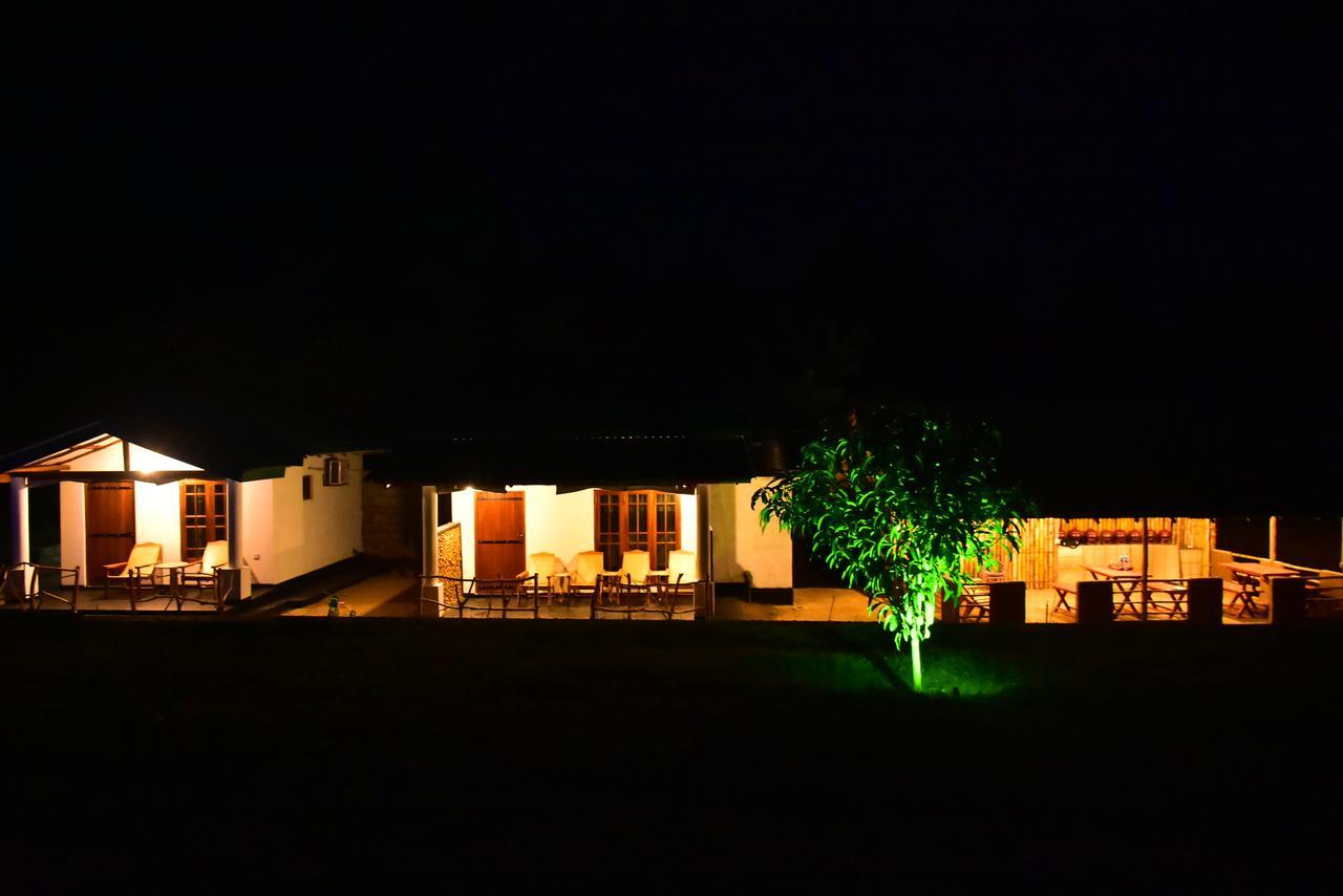 Silent River Cottage Udawalawe Bagian luar foto