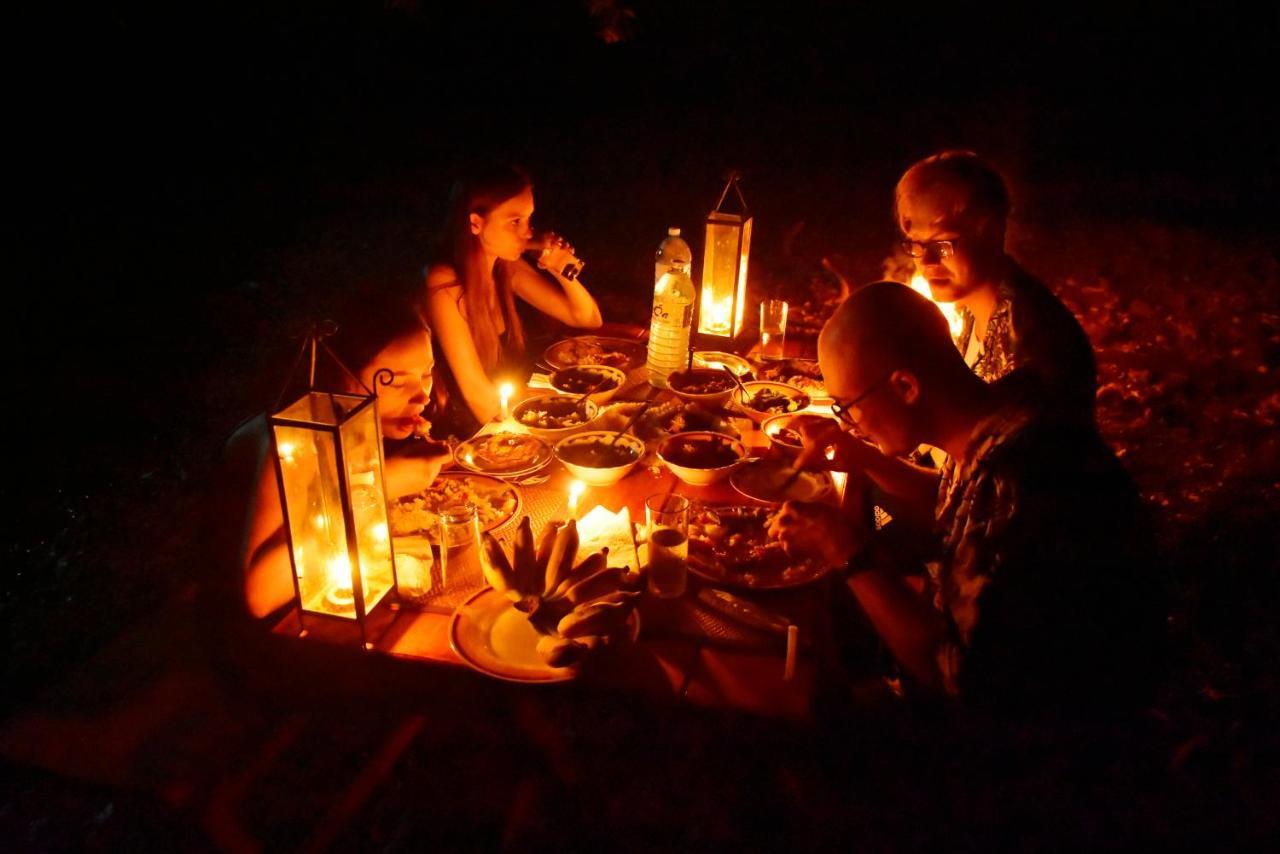 Silent River Cottage Udawalawe Bagian luar foto