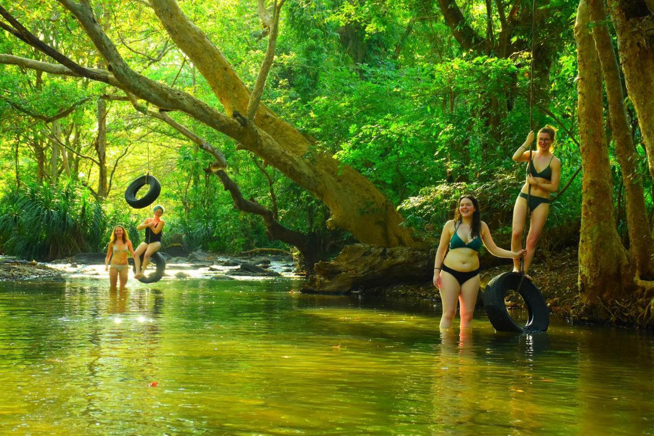 Silent River Cottage Udawalawe Bagian luar foto